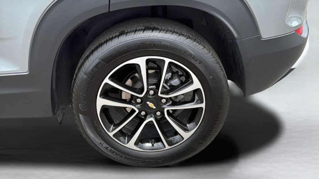 Used 2025 Chevrolet TrailBlazer LT FWD image 22