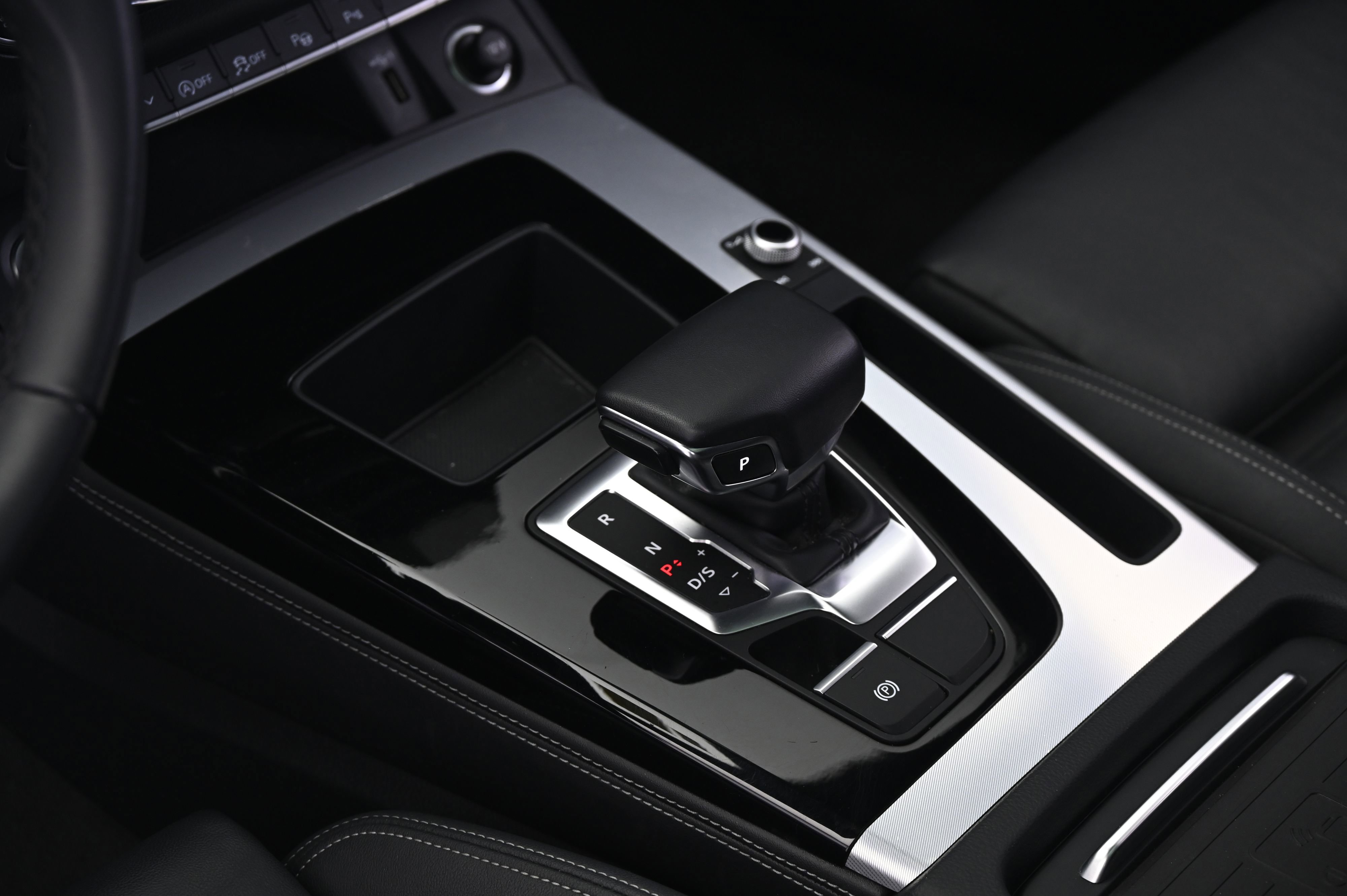 Used 2023 Audi Q5 2.0T Prestige w/ Prestige Package image 34