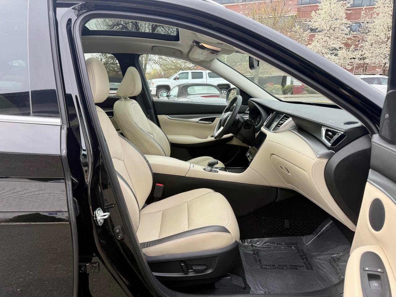 Used 2022 INFINITI QX50 Luxe w/ Cargo Package AWD/4WD image 26