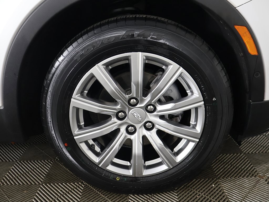 Used 2022 Cadillac XT4 Premium Luxury w/ Enhanced Visibility Package image 25