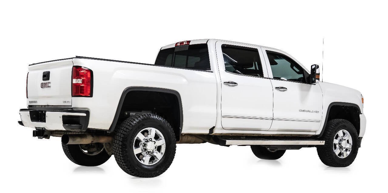Used 2018 GMC Sierra 3500 Denali w/ Duramax Plus Package AWD/4WD image 3