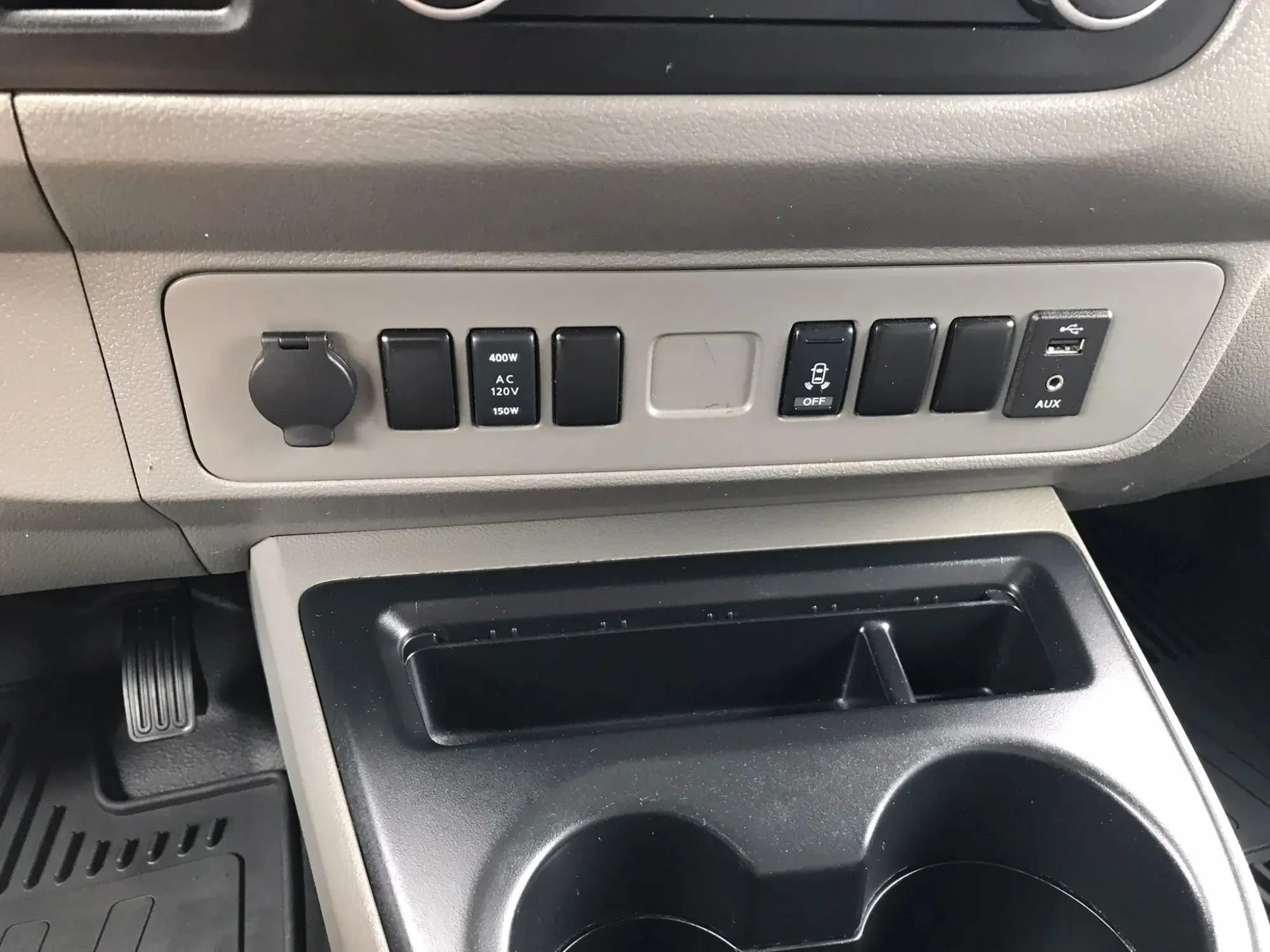 Used 2018 Nissan NV 2500 SV w/ Navigation Package RWD image 21