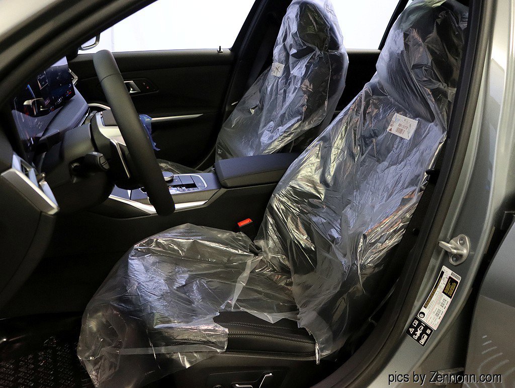 Used 2026 BMW 330i xDrive Sedan image 11