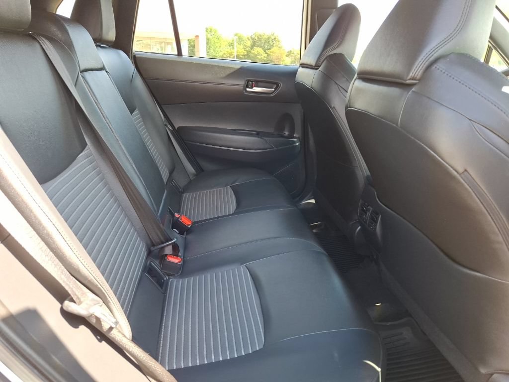 Used 2024 Toyota Corolla Cross AWD Hybrid w/ Convenience Package image 30