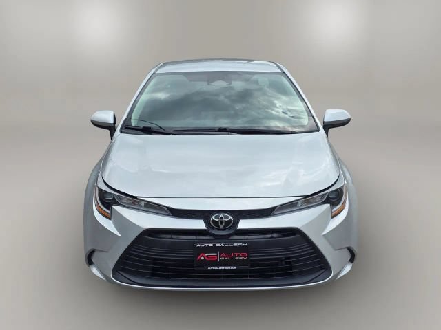 Used 2023 Toyota Corolla LE FWD image 2