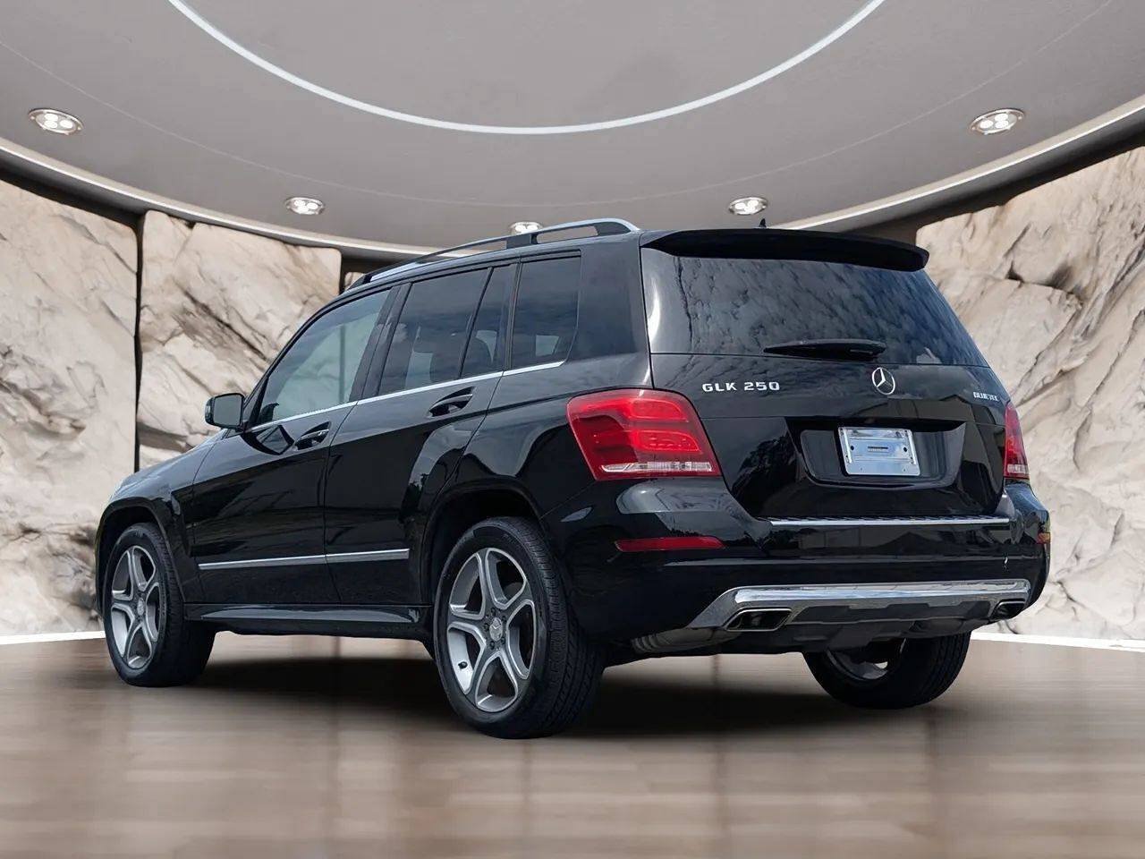 Used 2014 Mercedes-Benz GLK 250 BlueTEC 4MATIC image 7