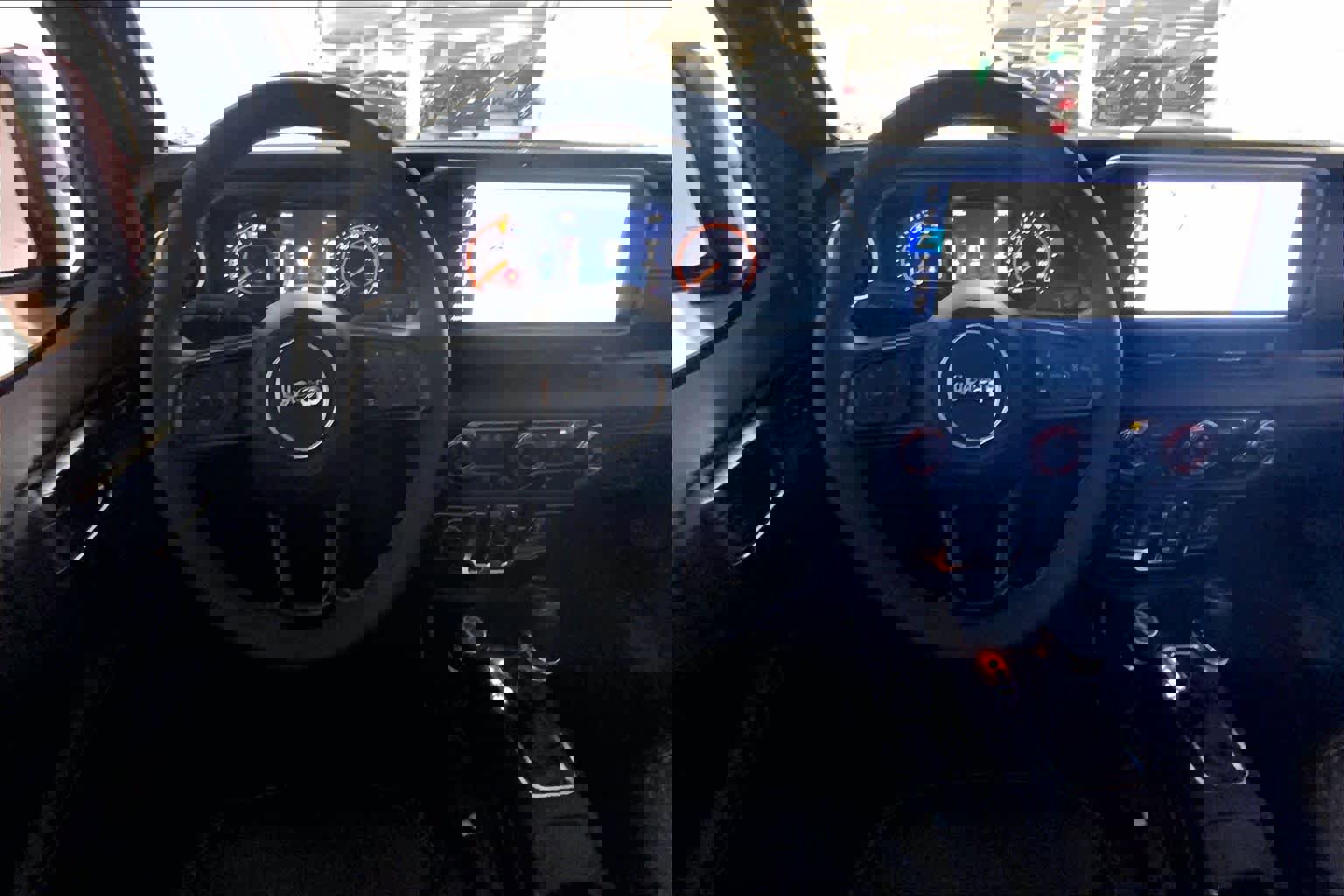 Used 2025 Jeep Gladiator Sport w/ Premium Package image 5