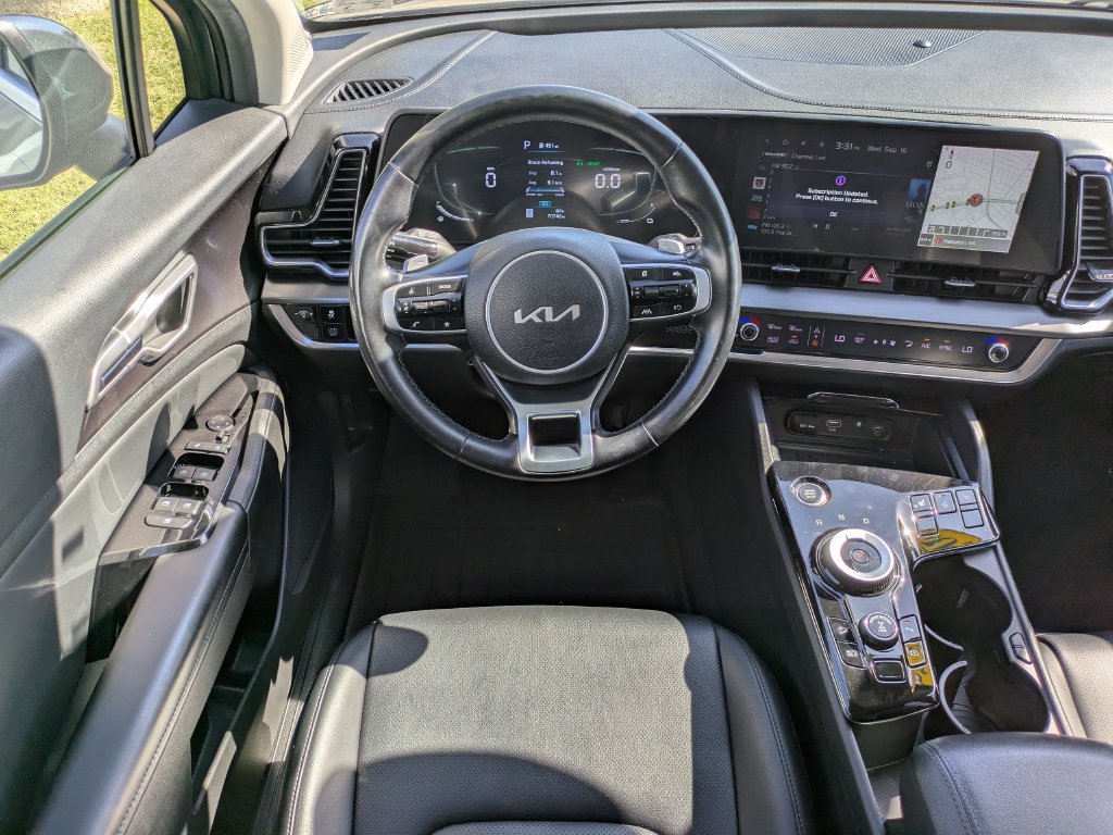 Used 2023 Kia Sportage EX AWD/4WD image 16