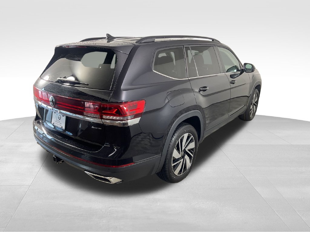 Used 2025 Volkswagen Atlas SE AWD/4WD image 5