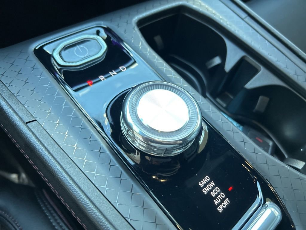 Used 2024 Jeep Wagoneer Launch Edition image 8