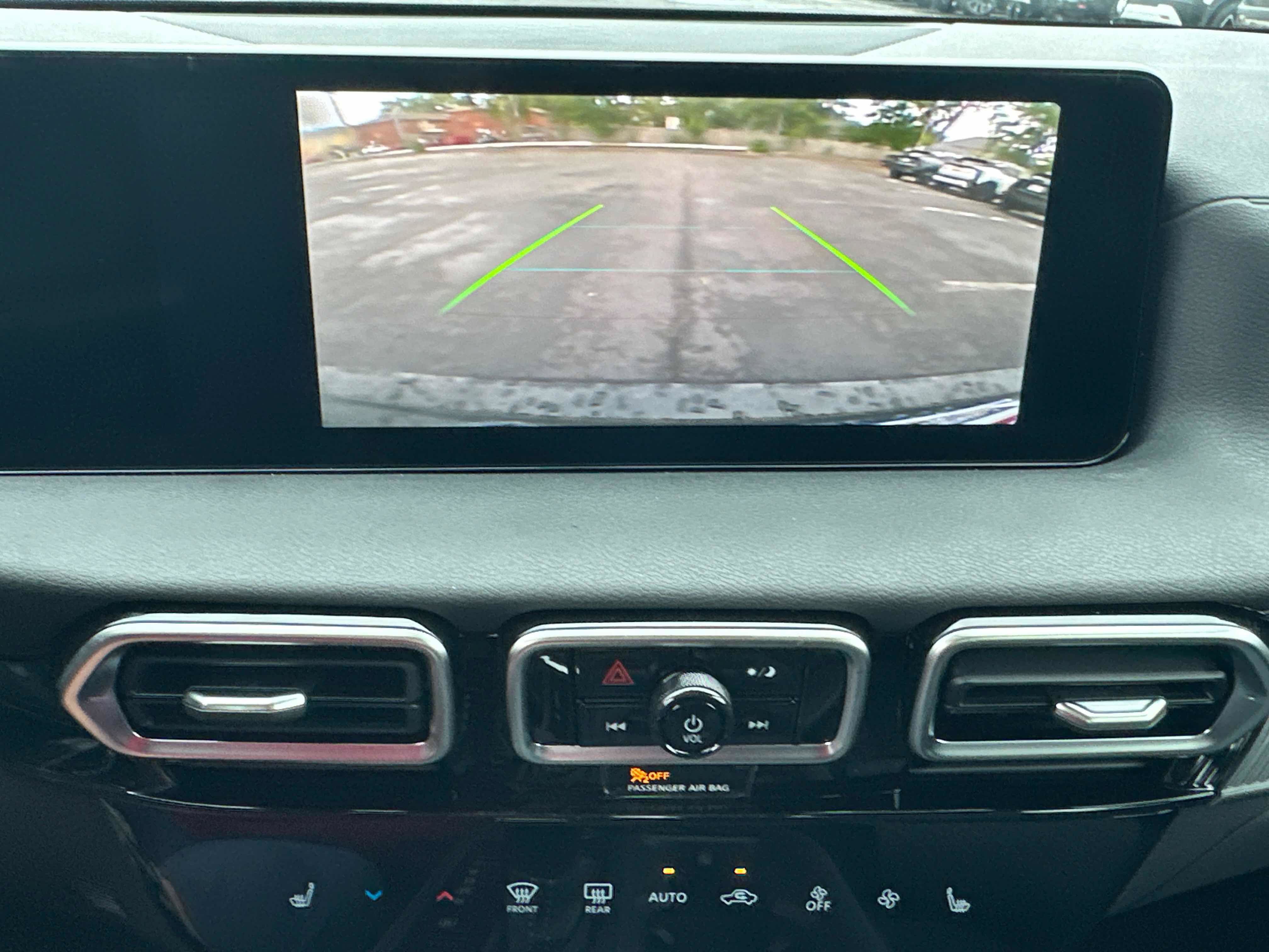 New 2026 Nissan Sentra SV w/ SV Convenience Package FWD image 33