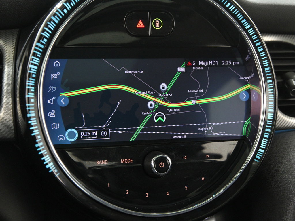 Certified 2023 MINI Cooper 4-Door Hardtop image 10