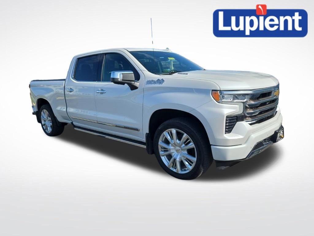 Used 2022 Chevrolet Silverado 1500 High Country w/ High Country Premium Package AWD/4WD image 1