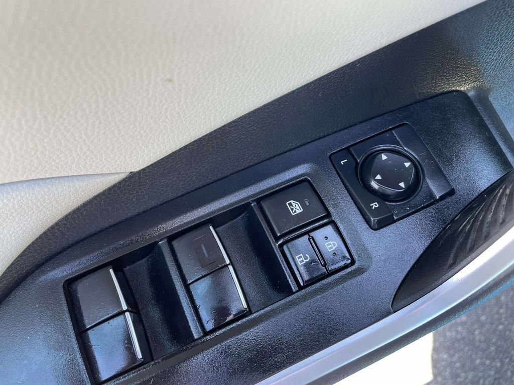 Used 2021 Toyota RAV4 XLE Premium AWD/4WD image 25