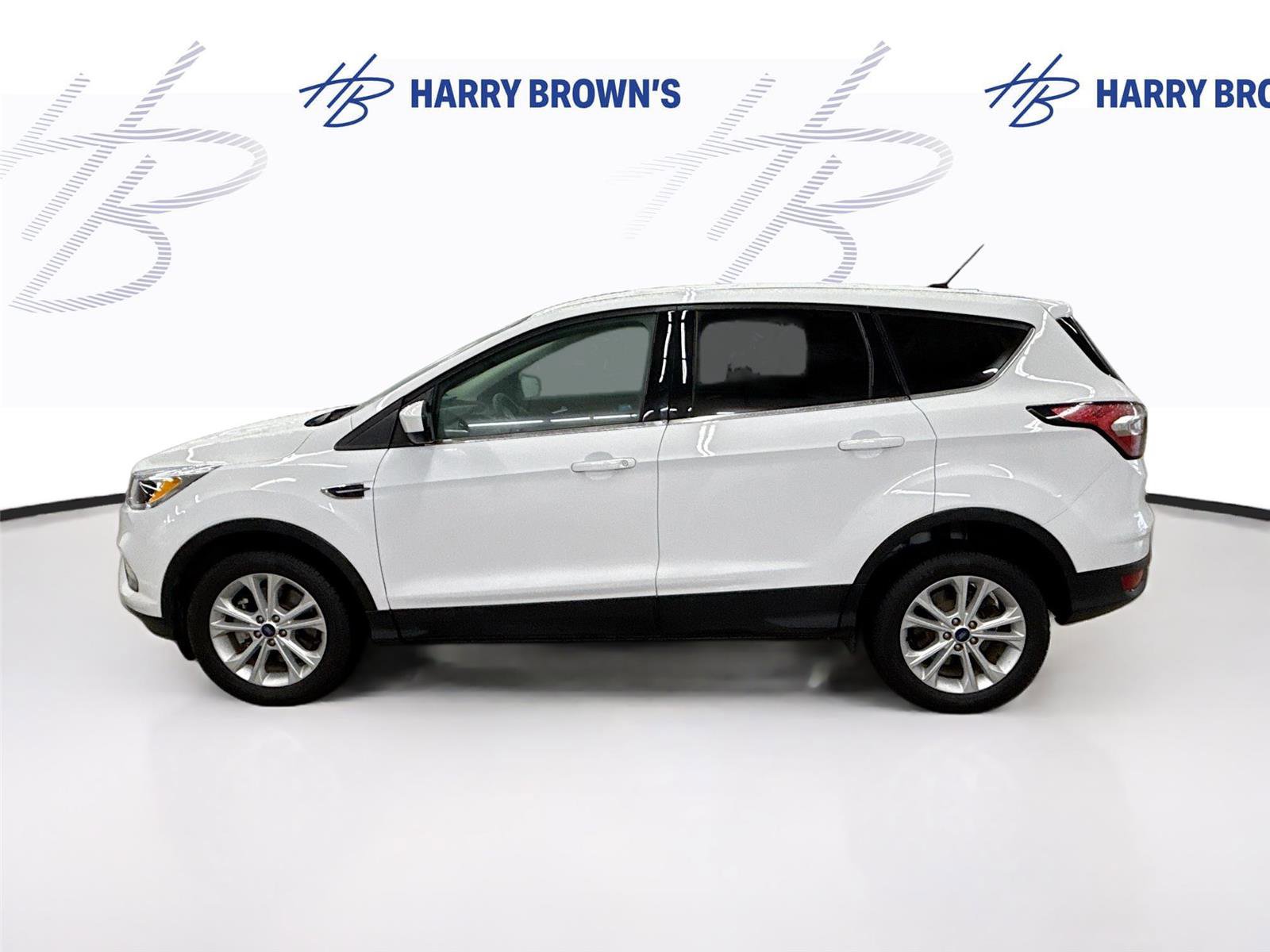 Used 2017 Ford Escape SE w/ SE Cold Weather Package image 8