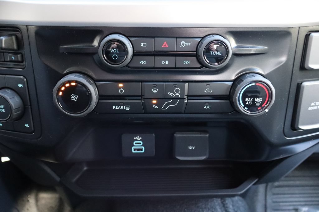 New 2026 Ford F350 XLT w/ 360-Degree Camera Package AWD/4WD image 10