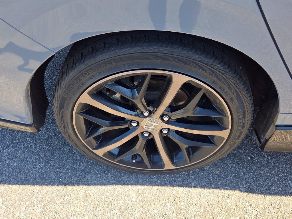 Used 2021 Honda Civic Sport Touring image 12