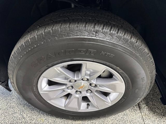 Used 2025 Chevrolet Silverado 1500 W/T RWD image 4