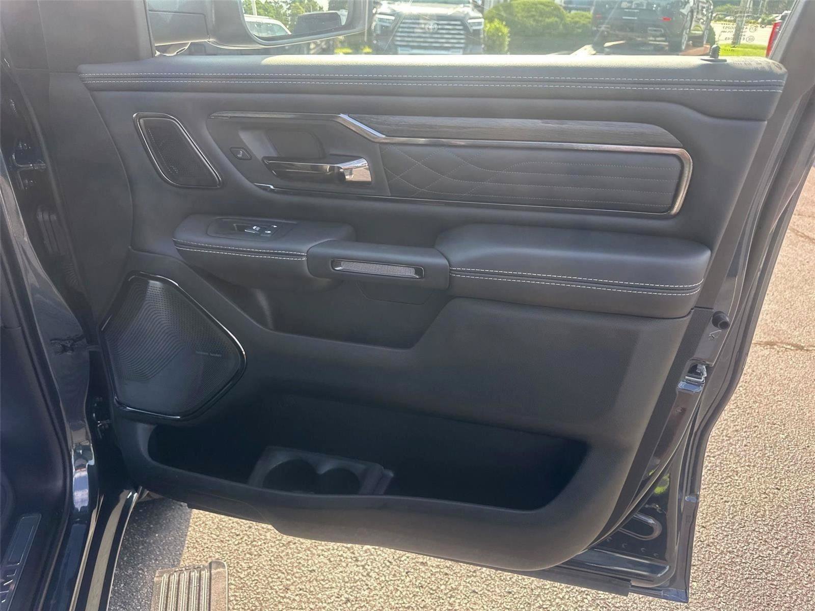 Used 2026 RAM 1500 Limited AWD/4WD image 17