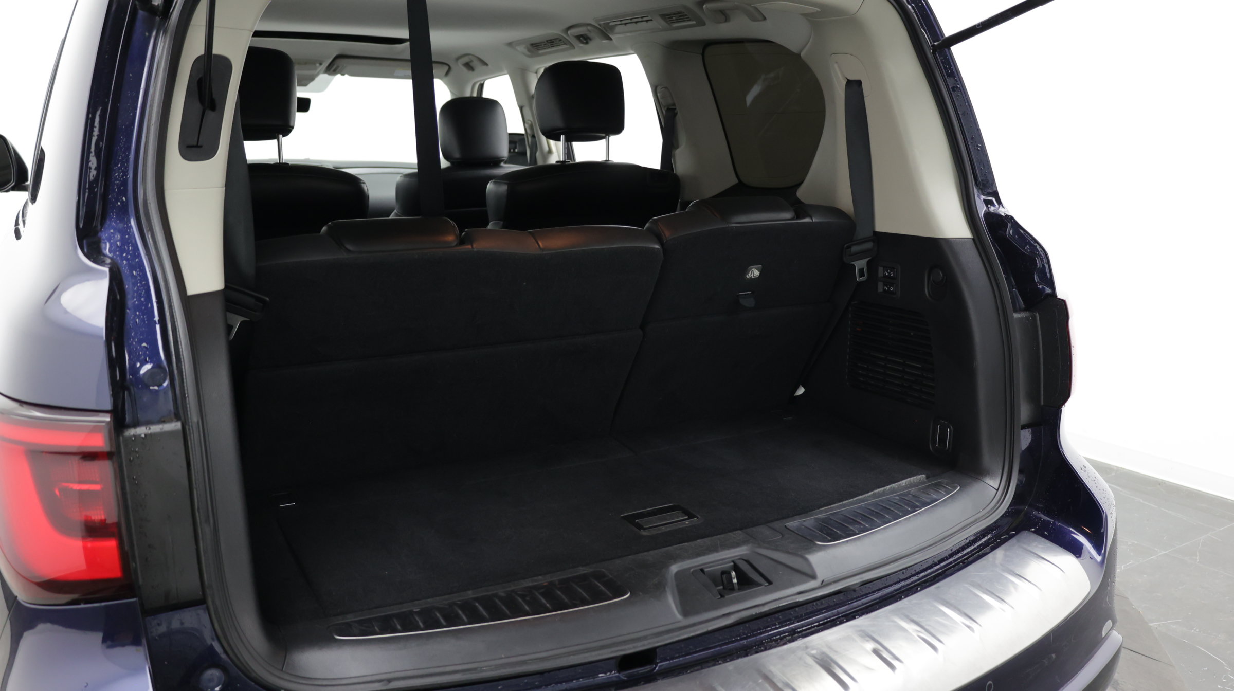 Used 2021 INFINITI QX80 Luxe RWD image 37