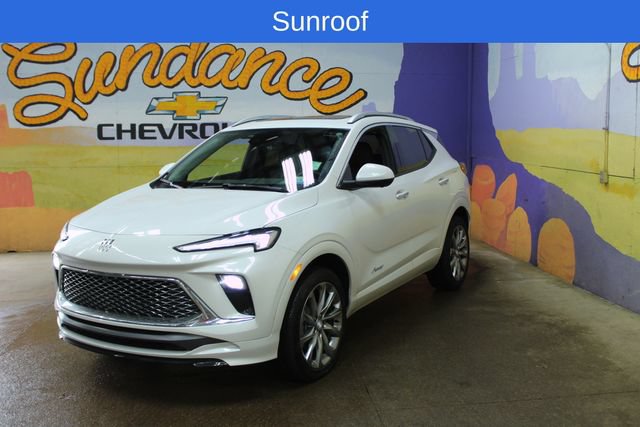 Used 2025 Buick Encore GX Avenir w/ Avenir Technology Package AWD/4WD image 8