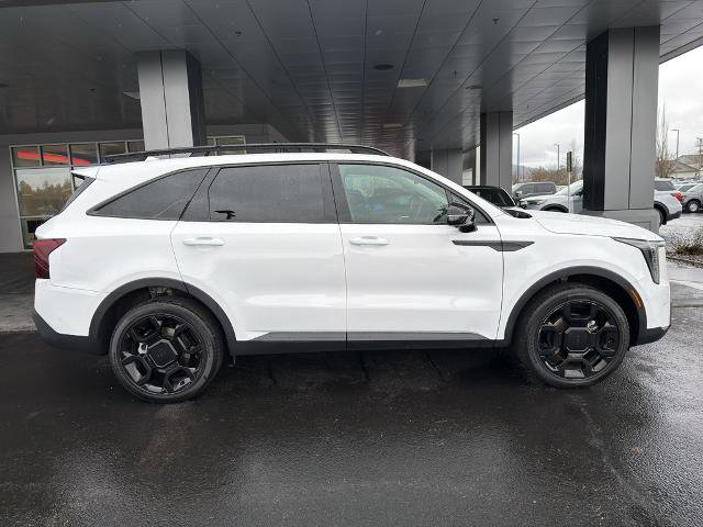 Used 2025 Kia Sorento SX image 3