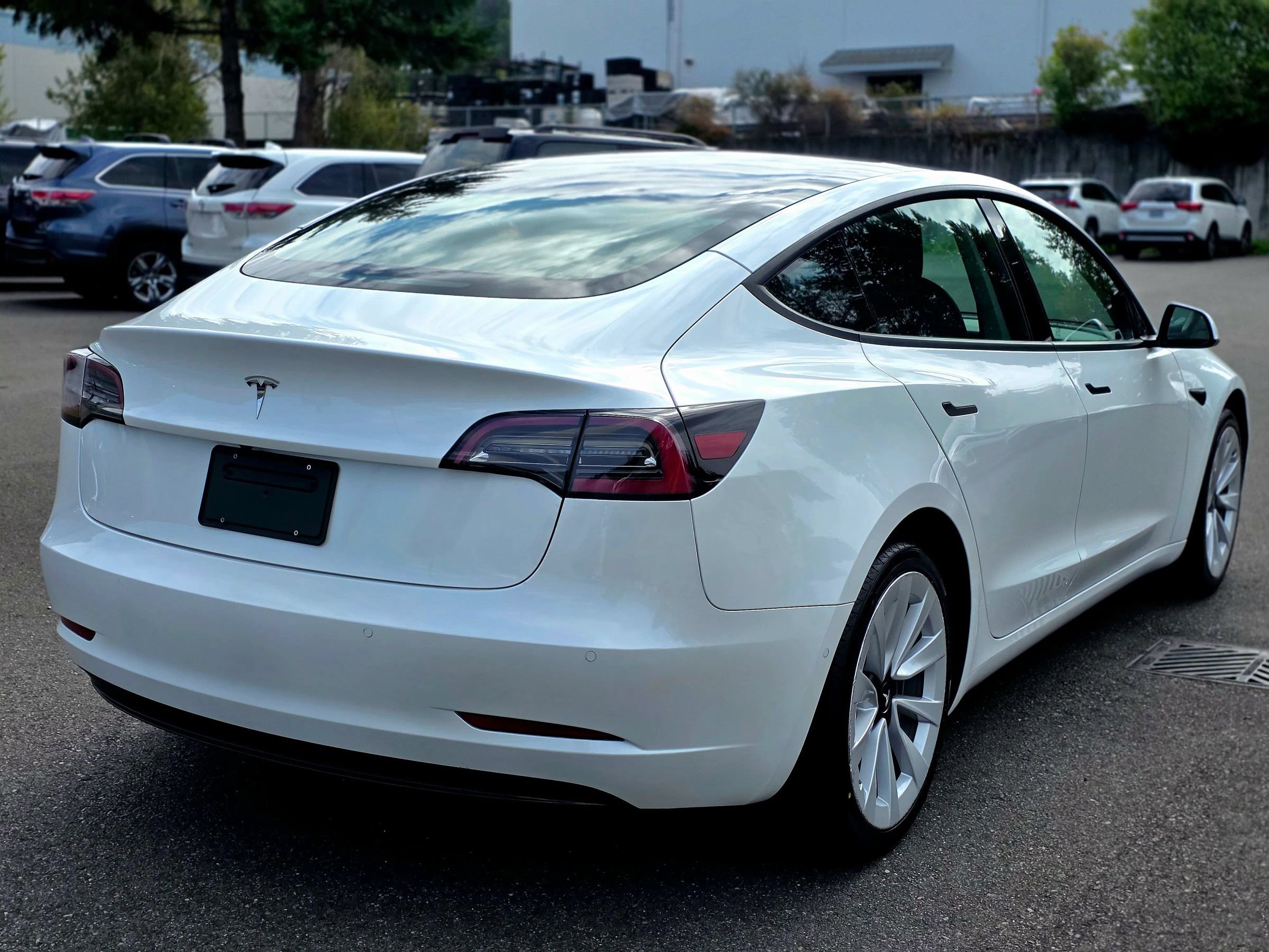 Used 2021 Tesla Model 3 Standard Range Plus RWD image 14