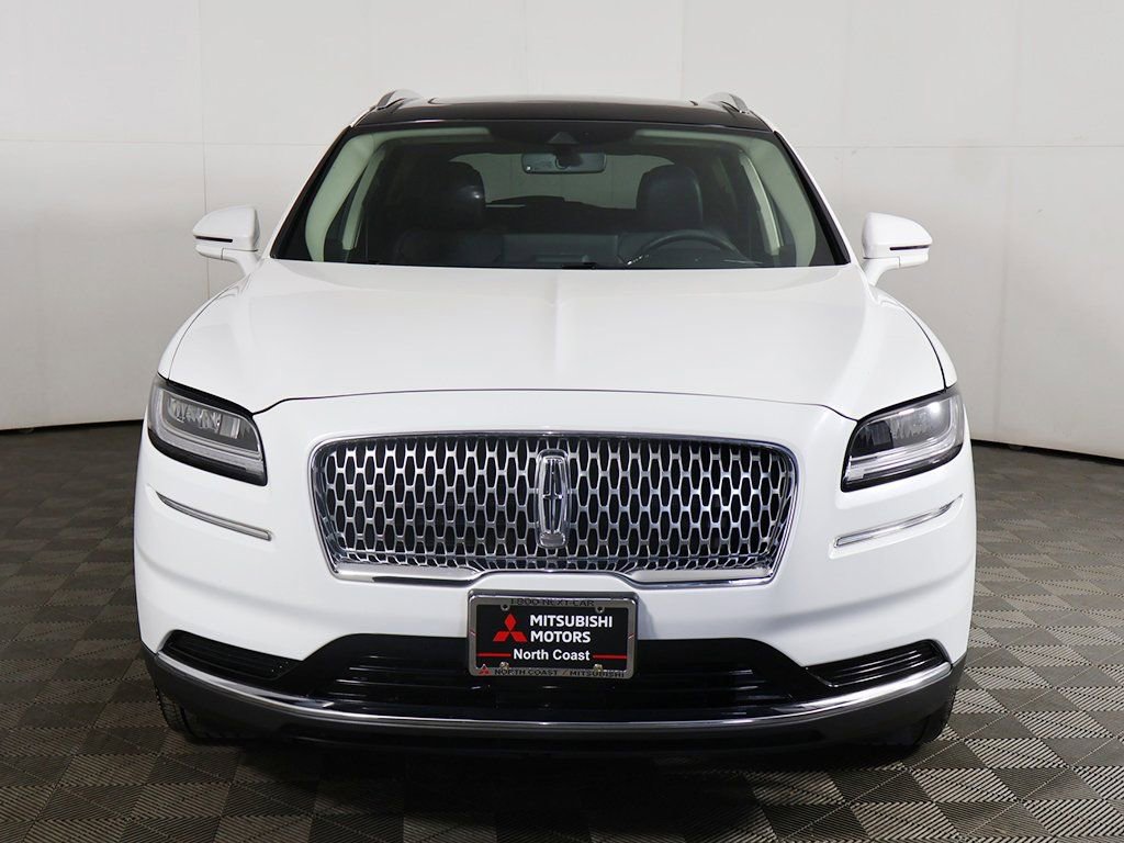 Used 2022 Lincoln Nautilus Reserve image 13
