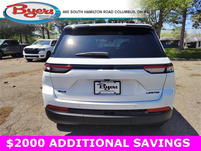 New 2025 Jeep Grand Cherokee Limited w/ Black Appearance Package image 37