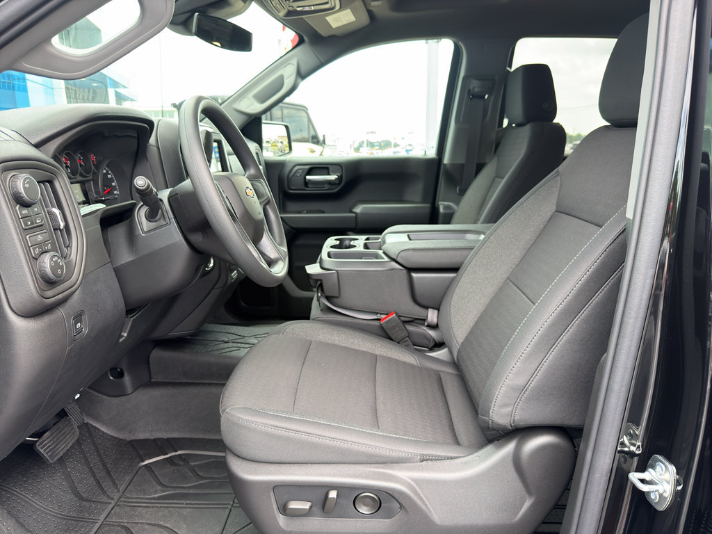 New 2026 Chevrolet Silverado 1500 Custom w/ Turbomax Blackout Package AWD/4WD image 18