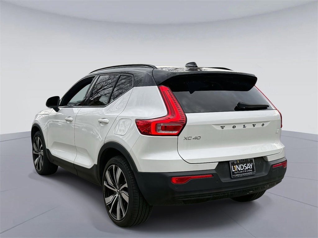 Used 2022 Volvo XC40 P8 Recharge Ultimate image 12