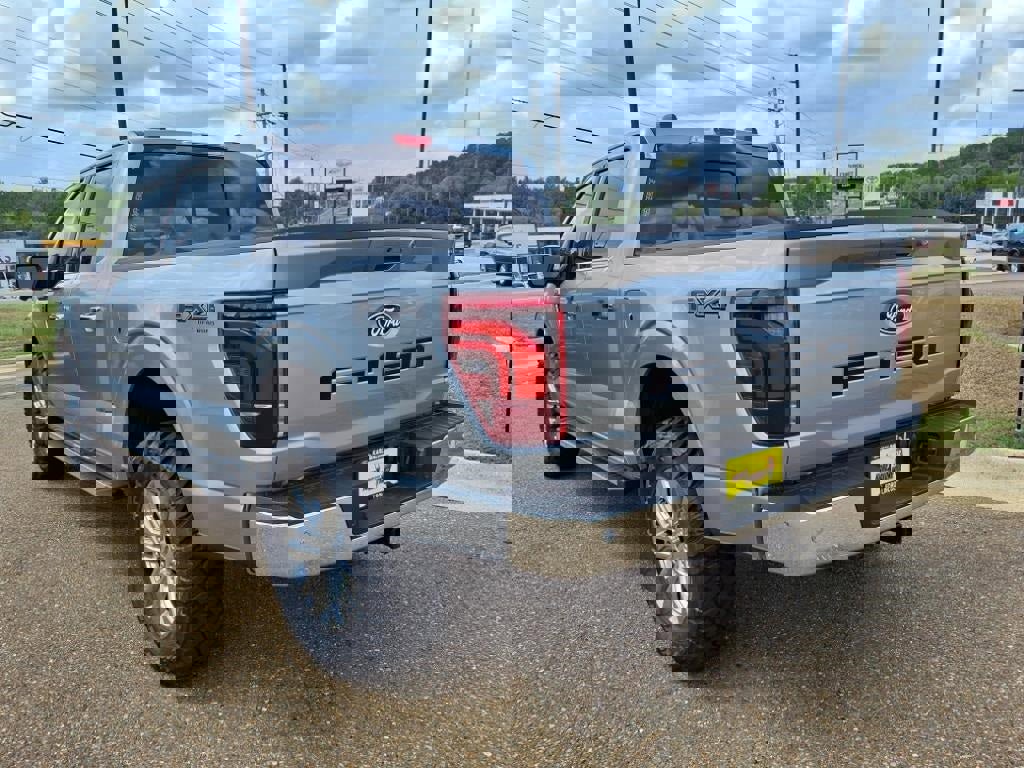New 2025 Ford F150 Lariat w/ Equipment Group 501A Mid image 40