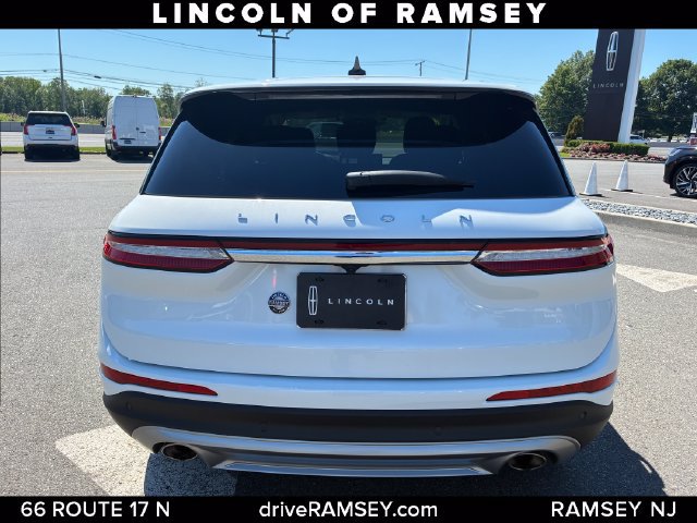 Certified 2023 Lincoln Corsair AWD image 4