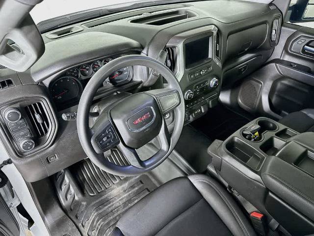 Used 2024 GMC Sierra 2500 Pro AWD/4WD image 2