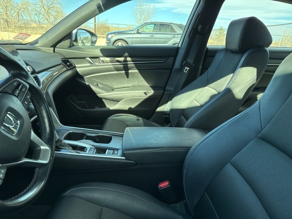 Used 2020 Honda Accord Sport image 3