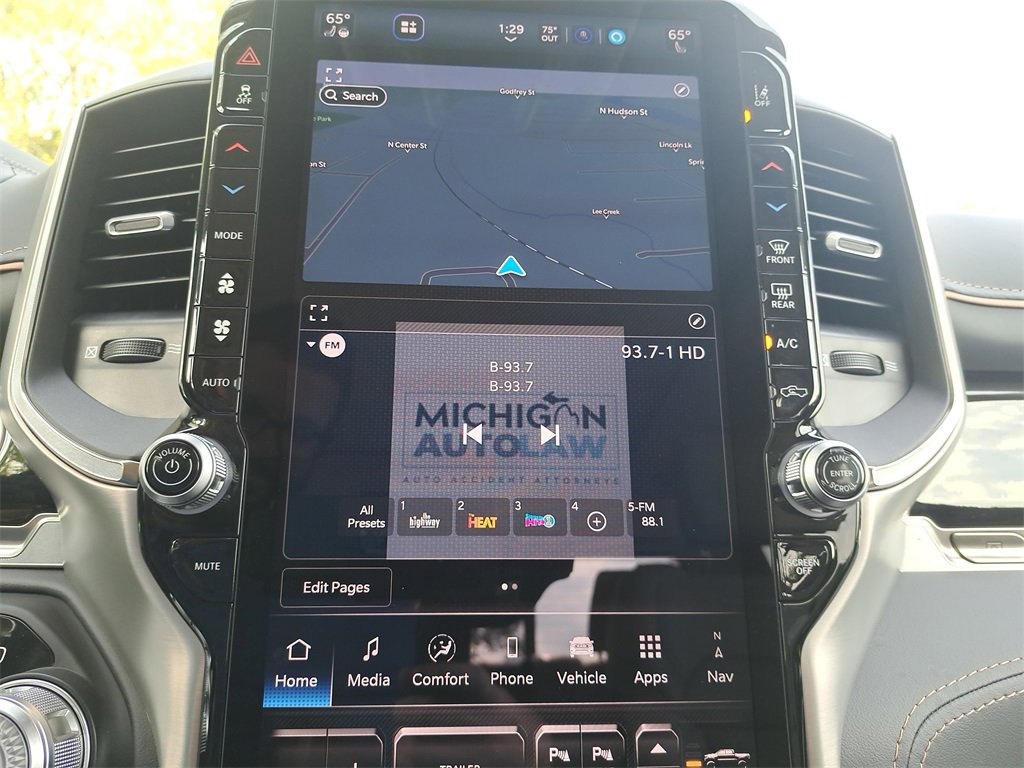 Used 2025 RAM 1500 Tungsten w/ Trailer Tow Group image 19