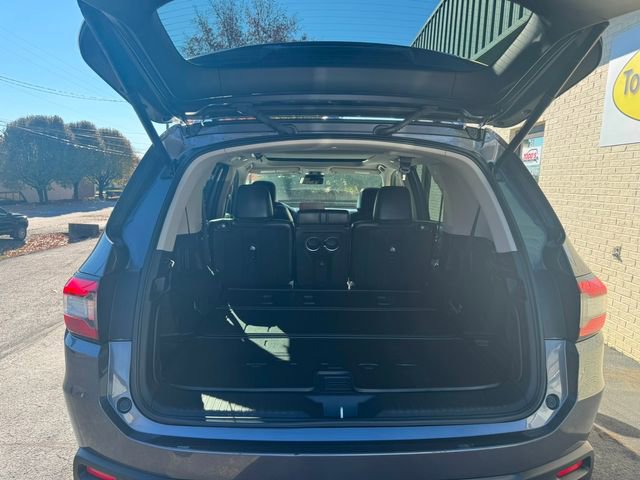 Used 2024 Honda Pilot Touring image 23