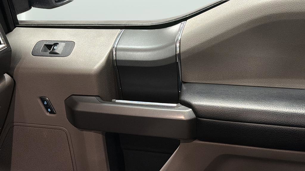 Used 2017 Ford F150 XLT w/ Equipment Group 302A Luxury image 17