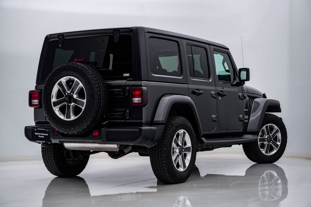Used 2019 Jeep Wrangler Unlimited Sahara AWD/4WD image 9