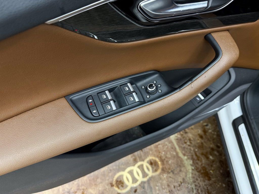Used 2018 Audi Q7 3.0T Premium Plus w/ Premium Plus Package image 13