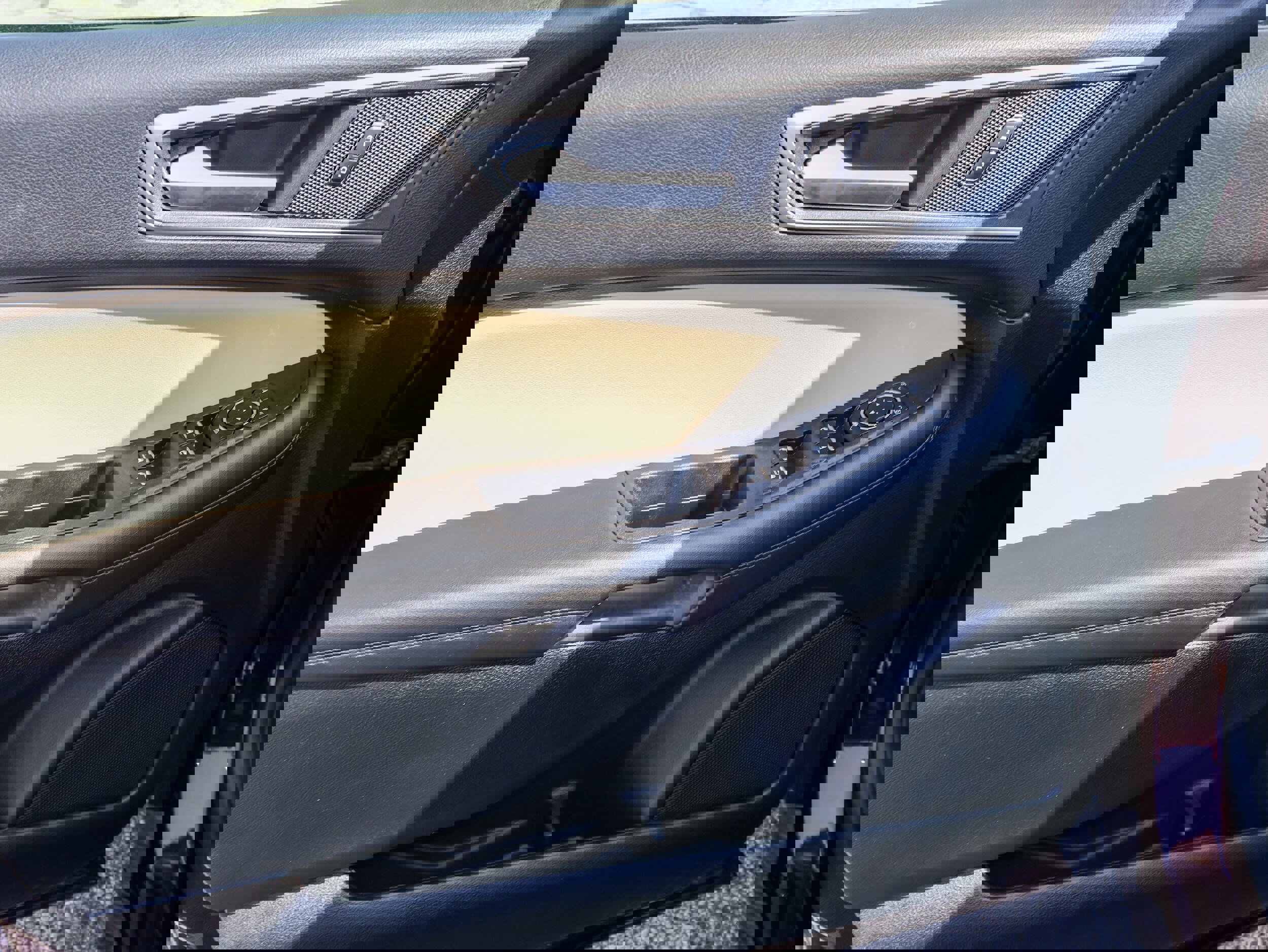 Used 2024 Ford Edge SEL w/ Convenience Package image 14