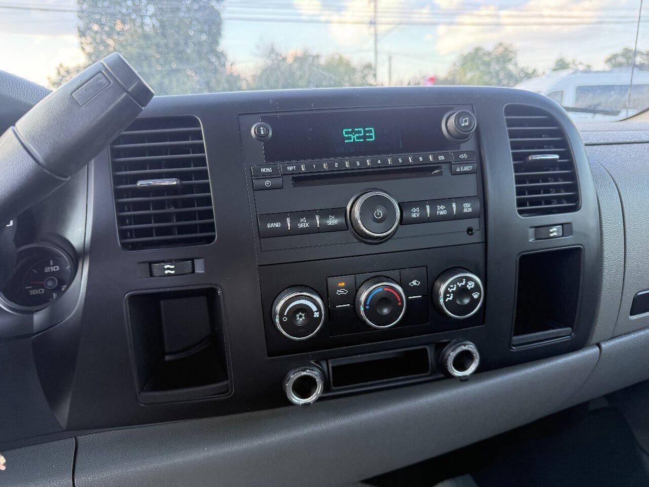 Used 2007 GMC Sierra 1500 W/T RWD image 4