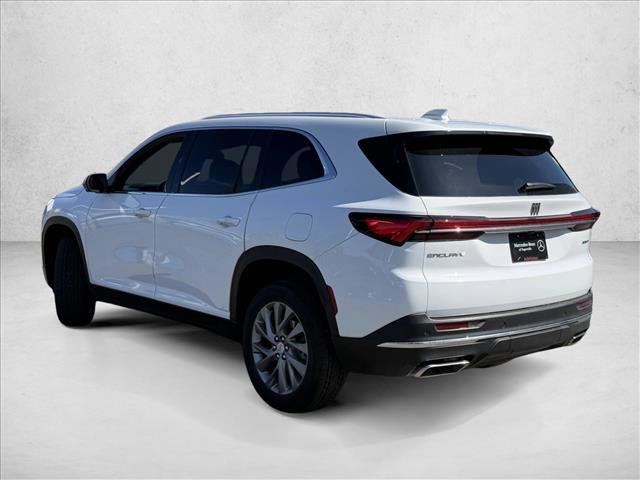 Used 2025 Buick Enclave Preferred image 7
