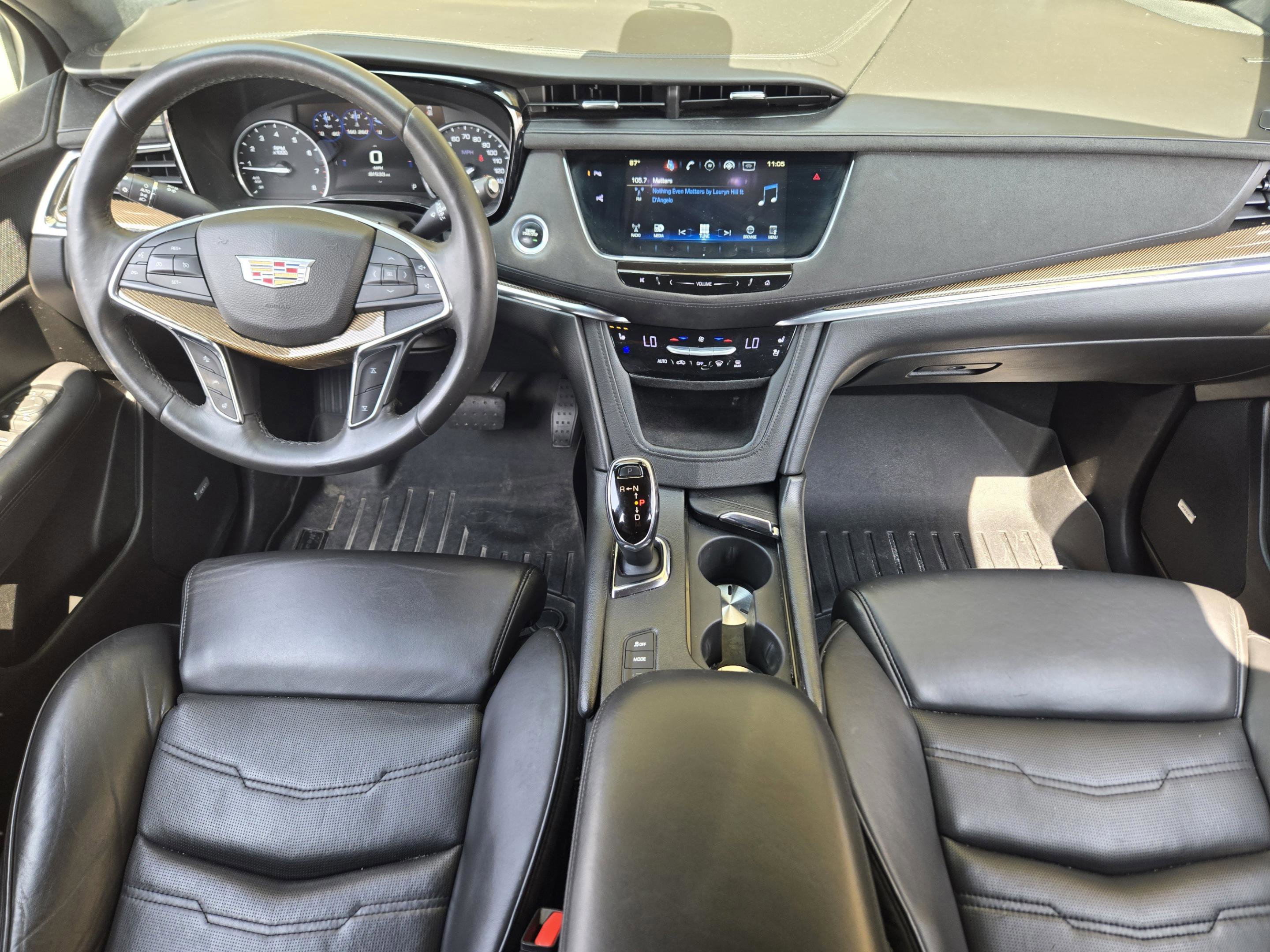 Used 2017 Cadillac XT5 Platinum w/ Driver Assist Package AWD/4WD image 25