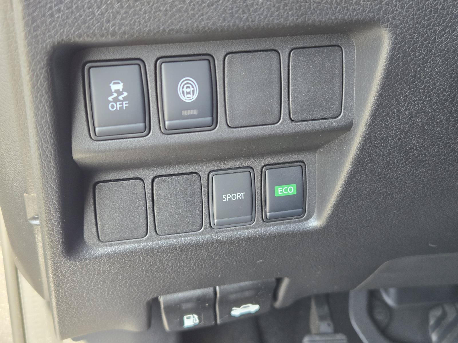 Used 2021 Nissan Rogue Sport S FWD image 17