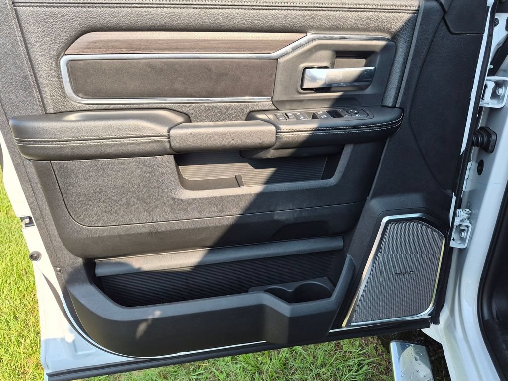 New 2026 RAM 5500 4x4 Crew Cab w/ Laramie Trim Package image 9