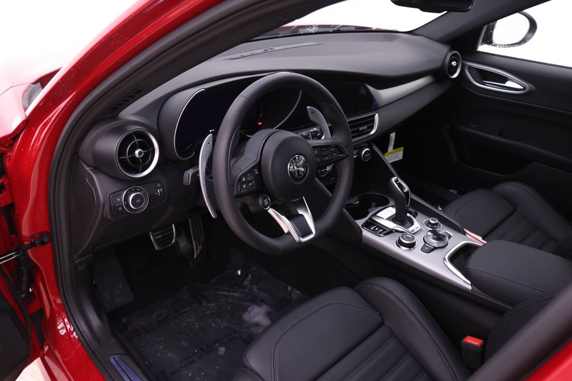 New 2026 Alfa Romeo Giulia AWD image 6