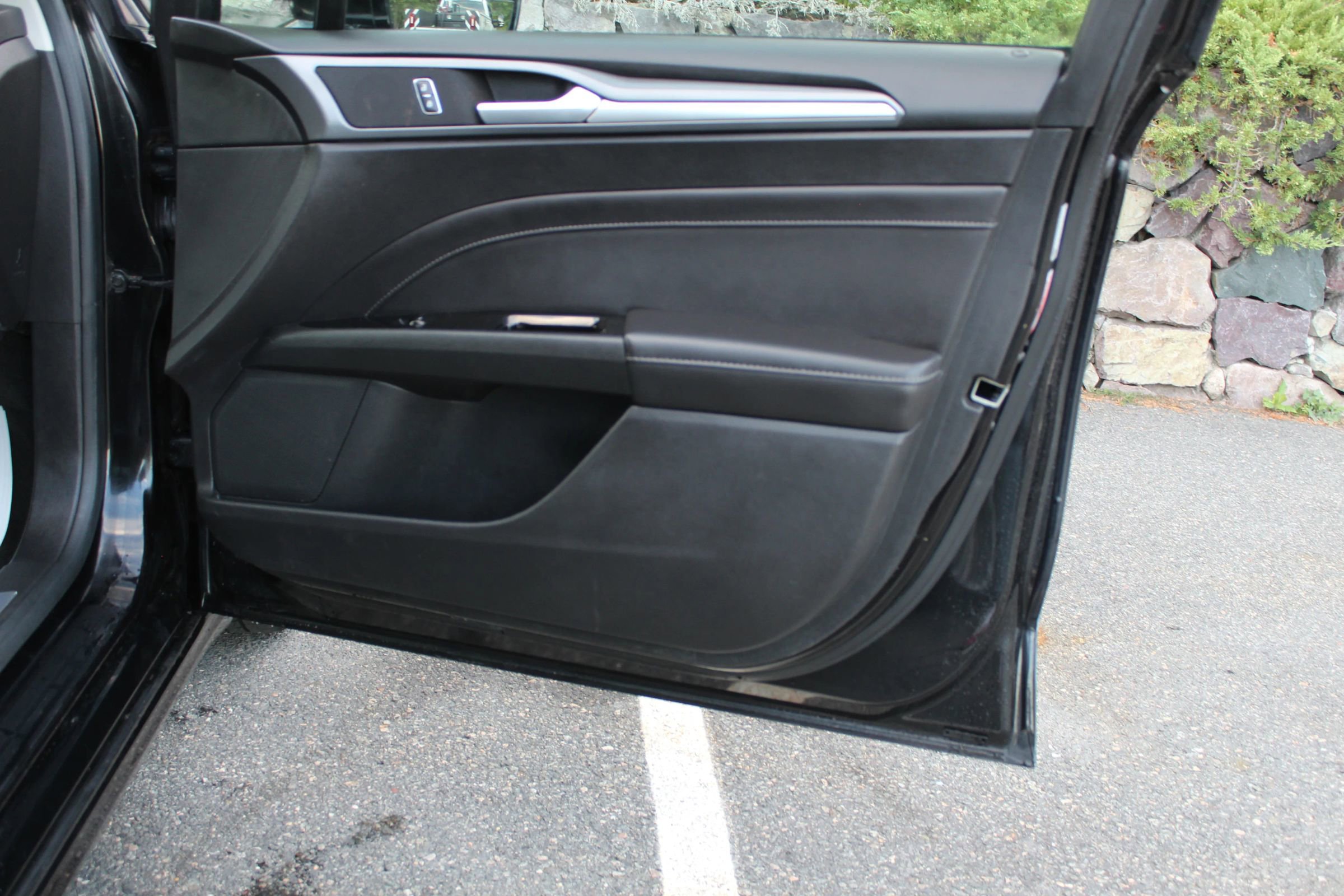 Used 2013 Ford Fusion Titanium image 18