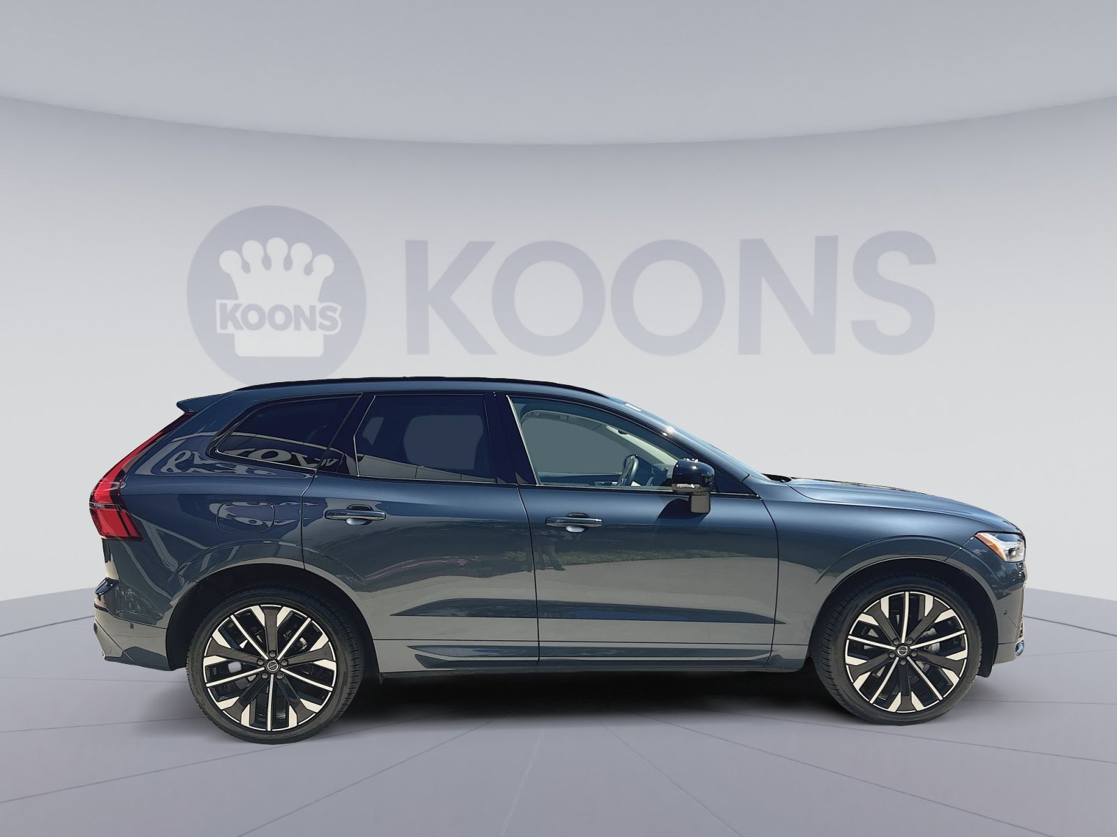 New 2026 Volvo XC60 B5 Ultra w/ Protection Package Premier AWD/4WD image 17