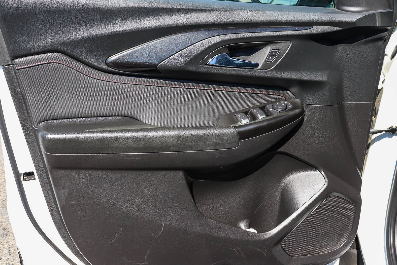 Used 2023 Chevrolet TrailBlazer RS image 23